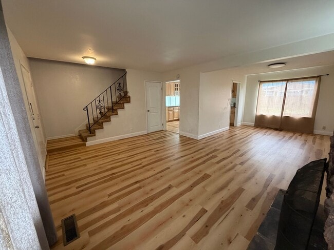 36565 Hereford St in Fremont, CA - Building Photo - Building Photo