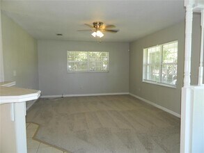 2412 Greenwood St in Deltona, FL - Building Photo - Building Photo