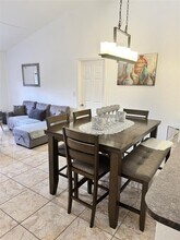 2310 Plum Ct in Pembroke Pines, FL - Building Photo - Building Photo