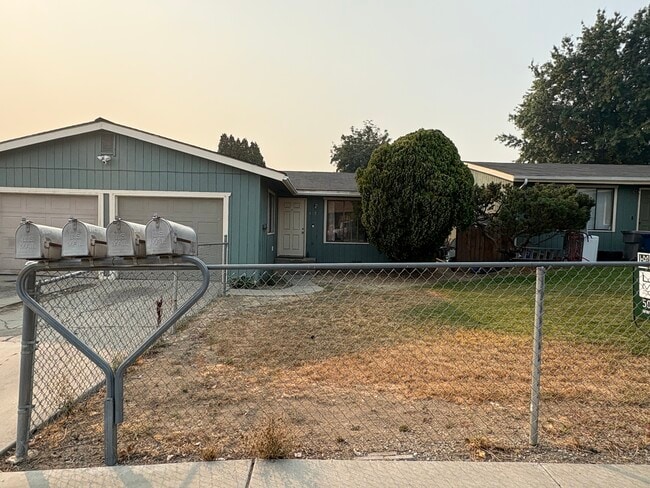 603 Lincoln St in Wenatchee, WA - Building Photo - Building Photo