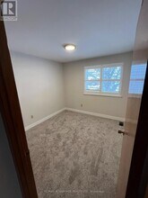 143 Downing Crescent in London, ON - Building Photo - Building Photo