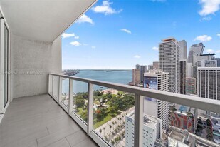 244 Biscayne Blvd, Unit 3507 in Miami, FL - Building Photo