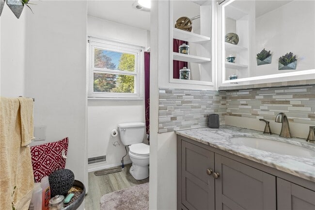 property at 271 Crockett Dr