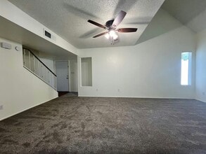924 E Diamond Dr in Tempe, AZ - Building Photo - Building Photo