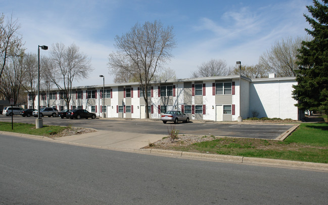 Wedgewood Condominiums in Minneapolis, MN - Foto de edificio - Building Photo