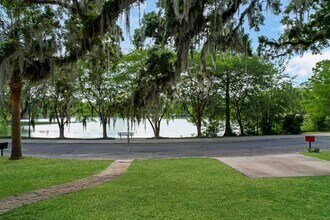 1647 Lake Ella Dr in Tallahassee, FL - Building Photo - Building Photo