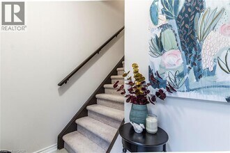 219 Dundas St E in Hamilton, ON - Building Photo - Building Photo