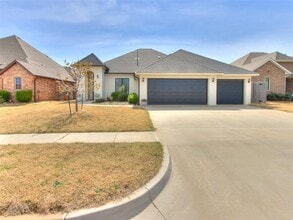 3112 NW 184th Terrace in Edmond, OK - Building Photo - Building Photo