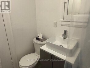 8 Page St in Toronto, ON - Building Photo - Building Photo