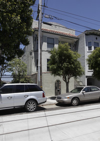 182-184 Carl St in San Francisco, CA - Foto de edificio - Building Photo