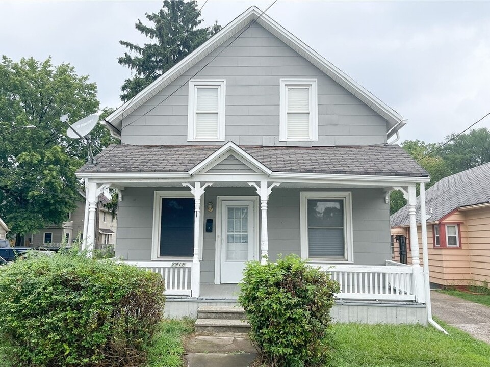 2918 Tampa Ave in Cleveland, OH - Building Photo