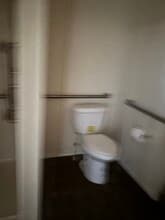 39600 Knob Hill Rd in Big Bear, CA - Foto de edificio - Building Photo