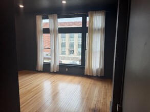 215 N Main St in Urbana, OH - Building Photo - Building Photo