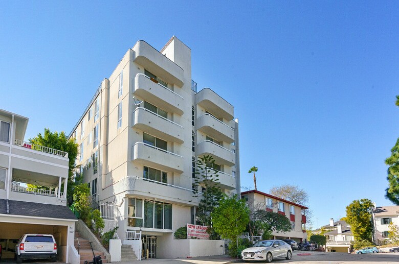 507 Glenrock in Los Angeles, CA - Building Photo