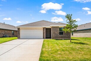 7315 8th St in Lubbock, TX - Building Photo