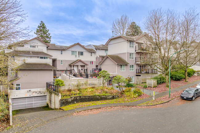 Mosaico housing co-operative in Burnaby, BC - Building Photo - Building Photo