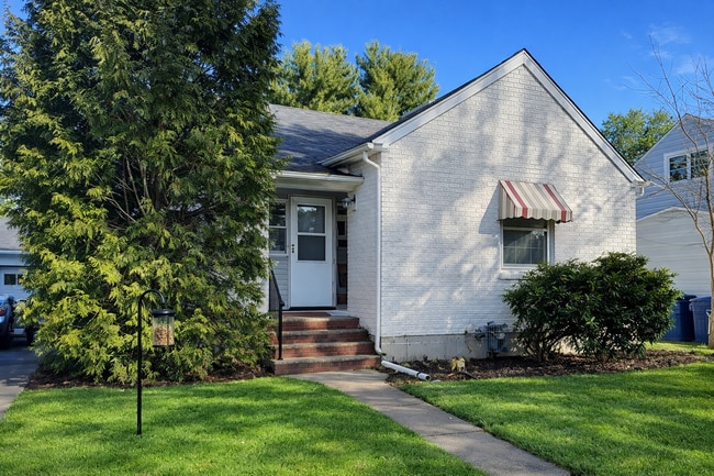 property at 614 Winton St