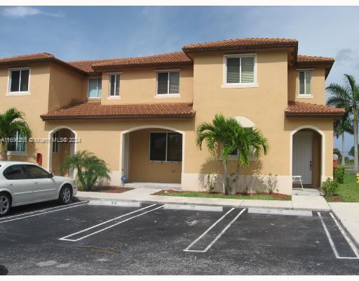 12070 SW 268th St in Homestead, FL - Building Photo