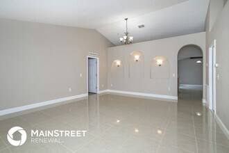 1118 Chesterfield Ct, Unit 614 in Kissimmee, FL - Foto de edificio - Building Photo