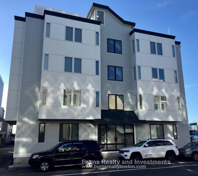 543 Dorchester Ave in Boston, MA - Building Photo - Building Photo