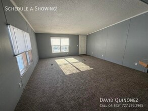 6944 Country Ln in Belleville, MI - Building Photo - Building Photo