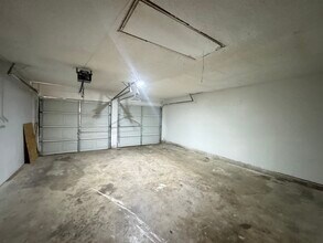 9915 Larkspur Ln, Unit 9915 in Oklahoma City, OK - Building Photo - Building Photo