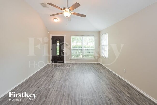 17111 Cutter Way in Crosby, TX - Building Photo - Building Photo