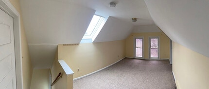 58 Edmonds St, Unit Apt 4 in Rochester, NY - Foto de edificio - Building Photo