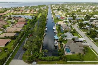 12630 Panasoffkee Dr in North Fort Myers, FL - Building Photo - Building Photo