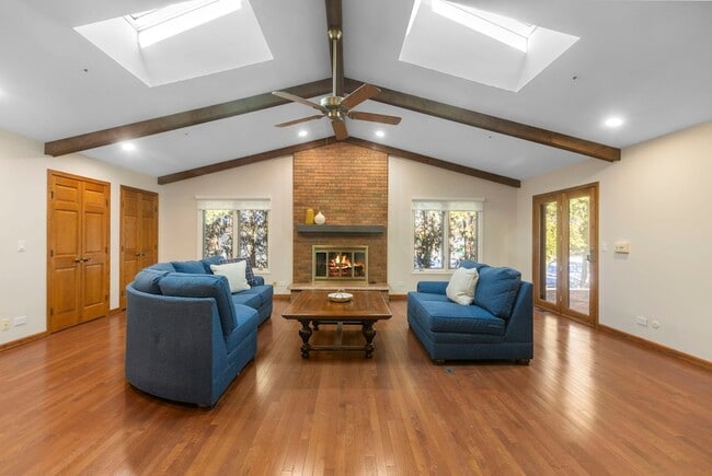 336 Burchell Ave in Highwood, IL - Foto de edificio - Building Photo