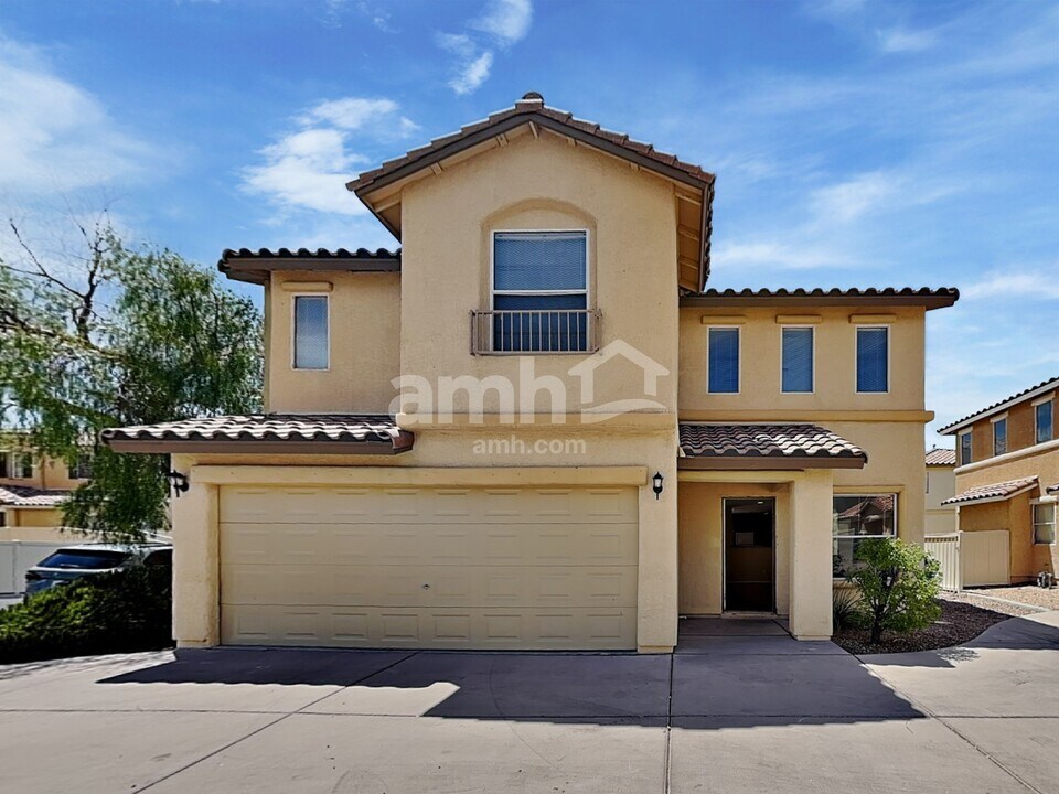 992 Valetta Flat Ave in Las Vegas, NV - Building Photo