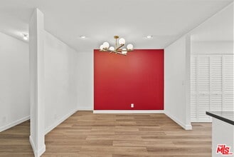 3663 Los Feliz Blvd in Los Angeles, CA - Building Photo - Building Photo