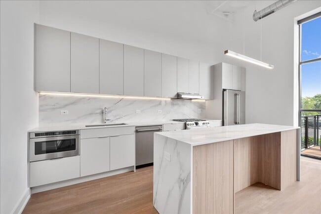 728 Lofts in Deerfield, IL - Building Photo - Building Photo