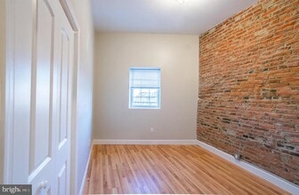 1126 E Passyunk Ave-Unit -UNIT 5 in Philadelphia, PA - Building Photo - Building Photo