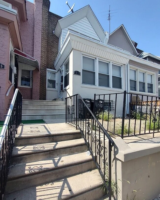 property at 6713 Guyer Ave
