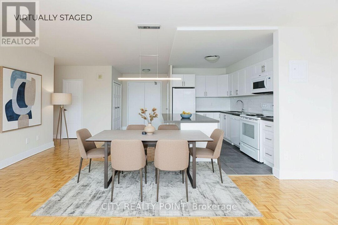 10 Shallmar Blvd in Toronto, ON - Building Photo