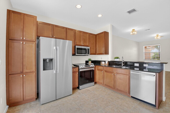 7409 Sarentino Ln in Boynton Beach, FL - Building Photo - Building Photo