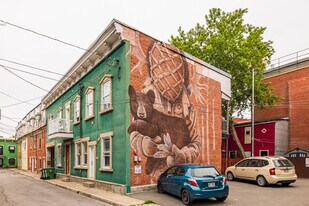 Place Marchand in Montréal, QC - Building Photo