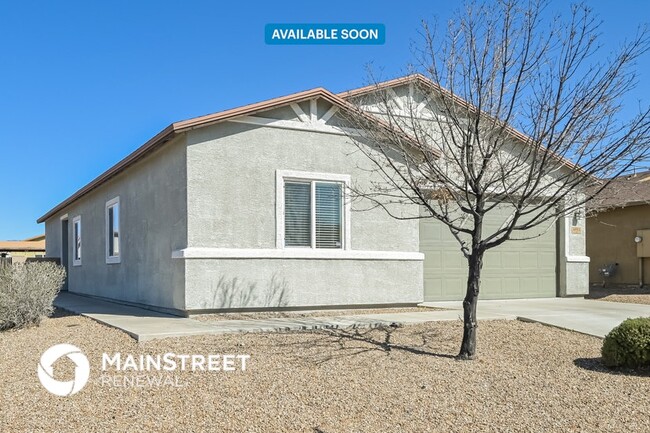 property at 5011 E Fishhook Ct