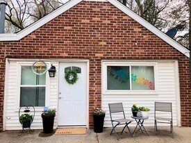 2740 S Hacker Rd, Unit 2740 in Brighton, MI - Building Photo