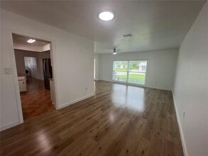 21371 Knollwood Ave in Port Charlotte, FL - Building Photo - Building Photo