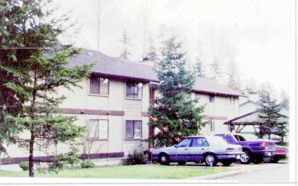 6131-6137 NE 193rd Pl in Seattle, WA - Building Photo