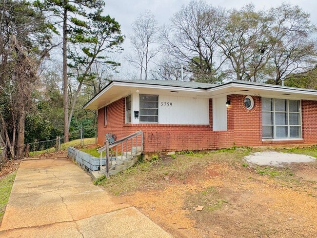 property at 3759 Atlanta Hwy