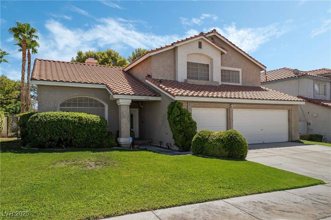 3032 Pier Harbor Dr in Las Vegas, NV - Building Photo