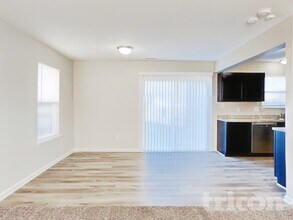 3218 Cork Bend Dr in Indianapolis, IN - Foto de edificio - Building Photo