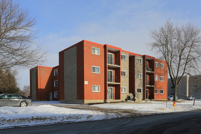 72 Breckenridge Dr in Kitchener, ON - Building Photo - Primary Photo