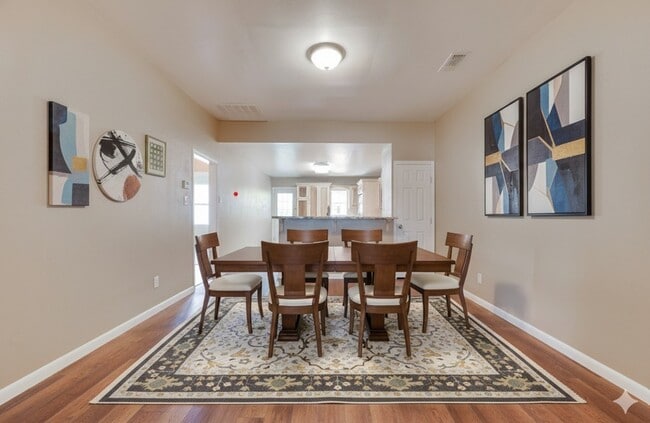 4519 N Main St in Houston, TX - Building Photo - Building Photo