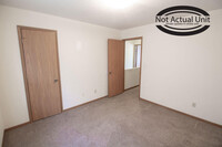 3263 S Brampton Ct - 16