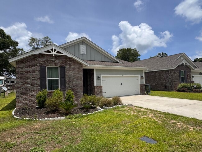 72 Wolverine Ave in Valparaiso, FL - Building Photo - Building Photo