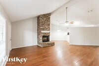 13323 Oak Ledge Dr photo'